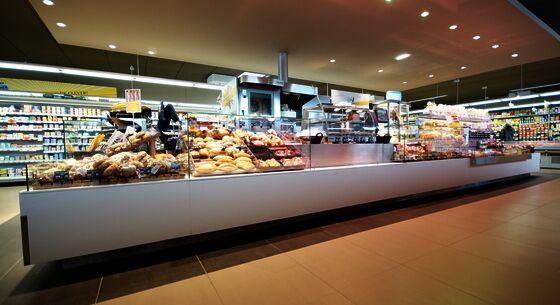 Delicatessen & Meat display cases