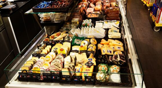 Delicatessen & Meat display cases