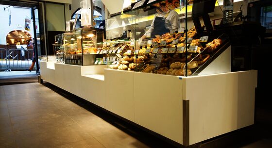 Snack display cases